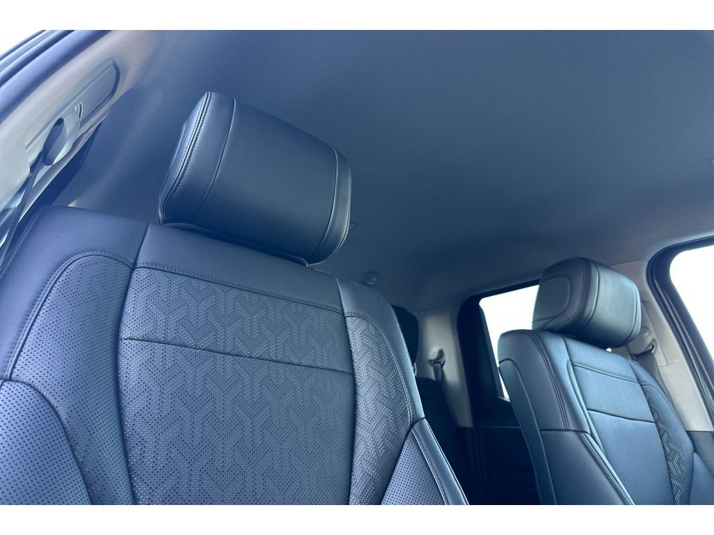 Used 2023 Toyota Tundra Limited AWD/4WD image 17