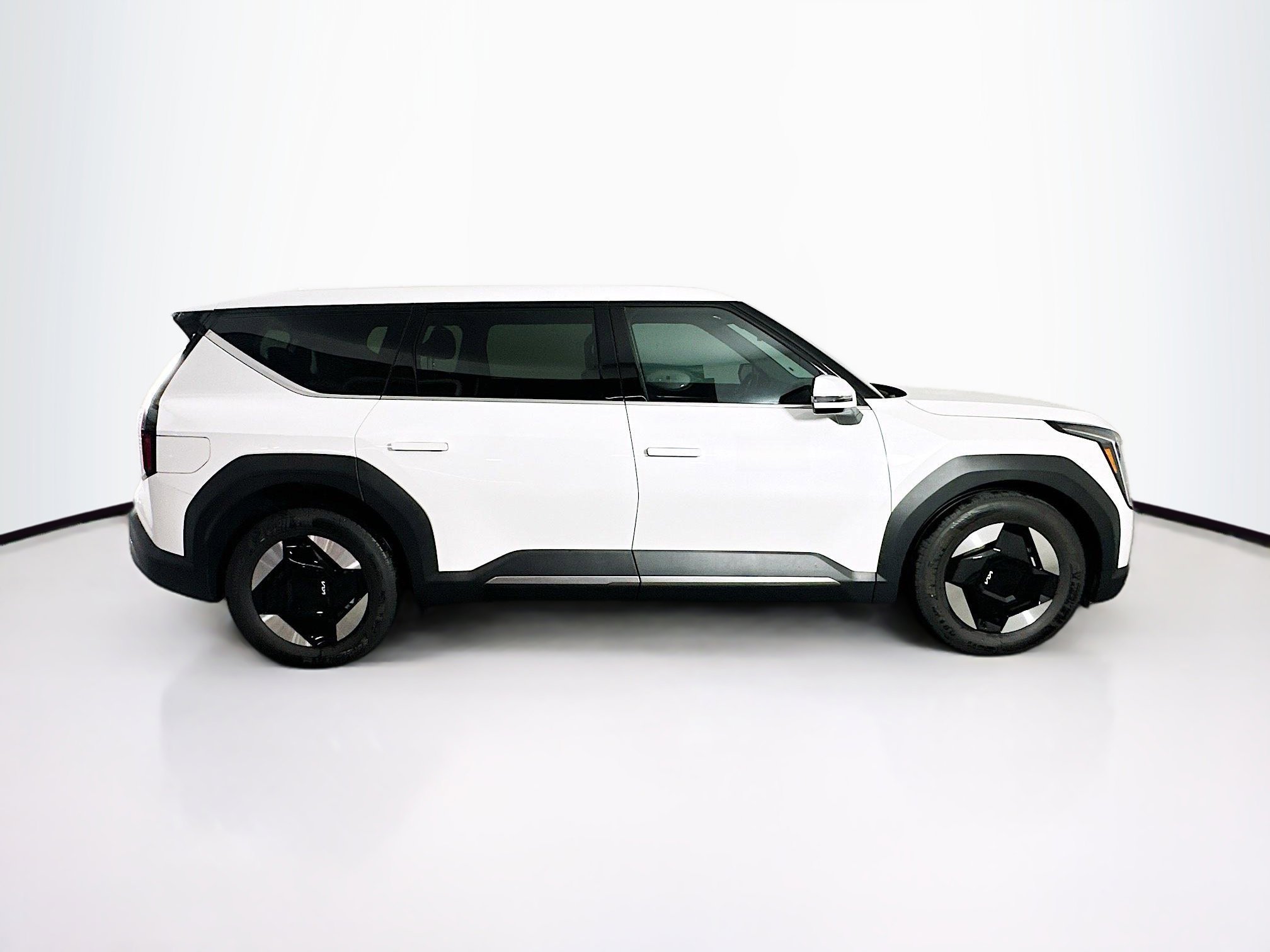 Used 2024 Kia EV9 Light Long Range image 10