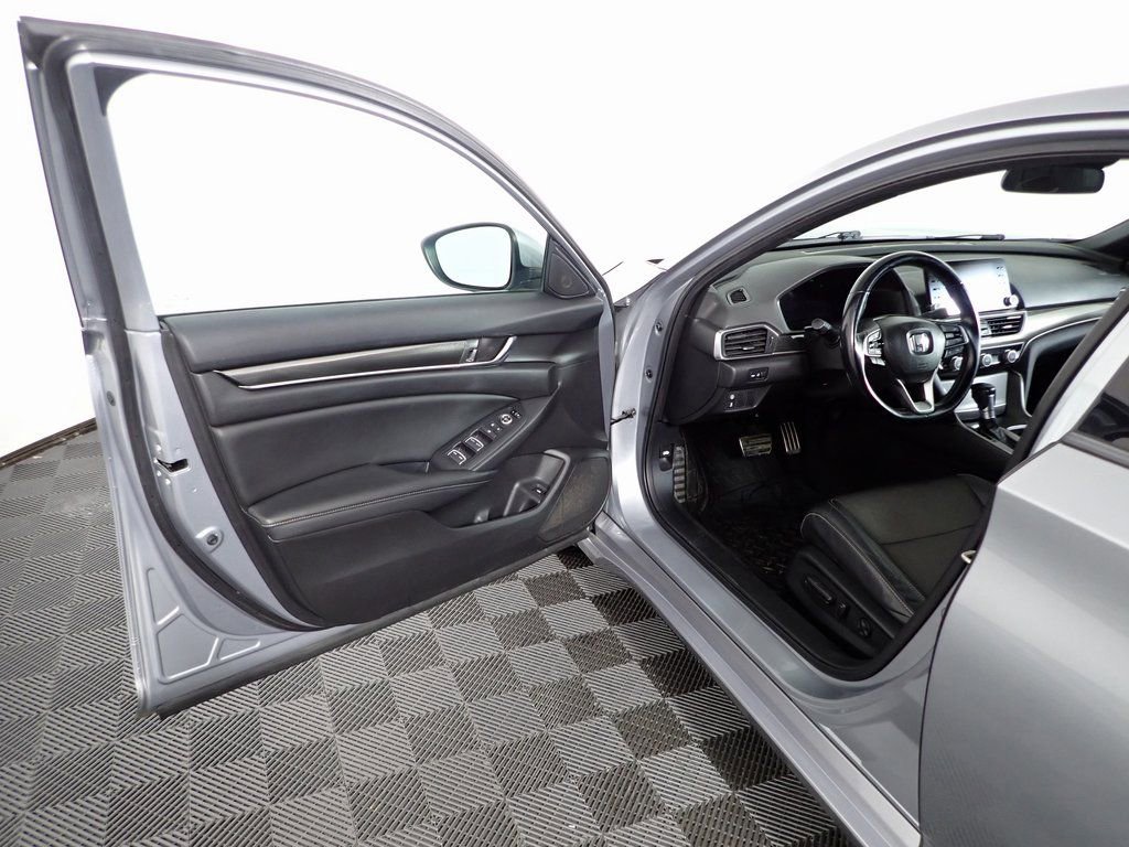 Used 2020 Honda Accord Sport image 17