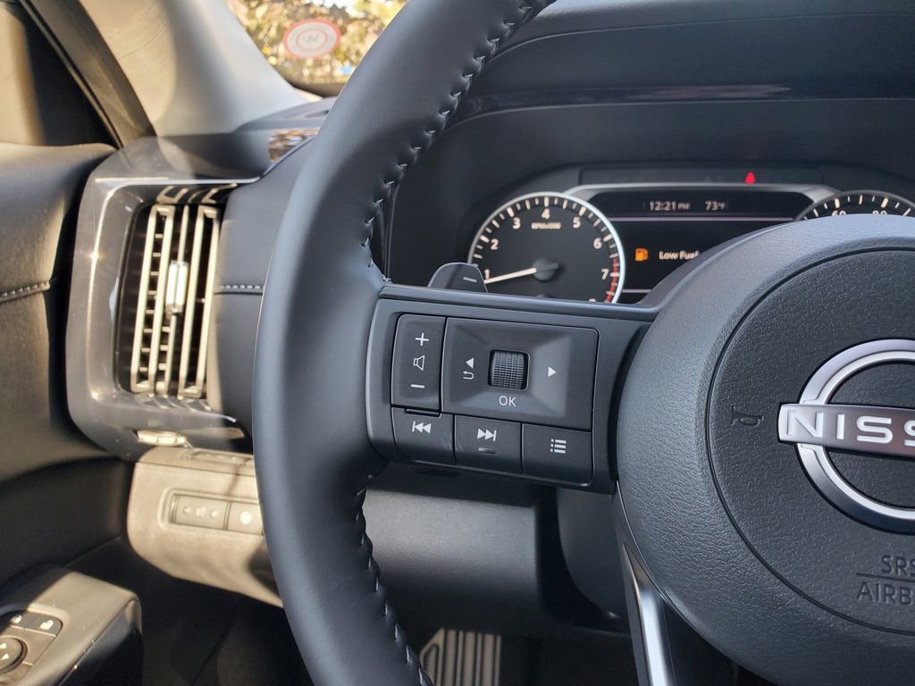 New 2025 Nissan Pathfinder SV image 24