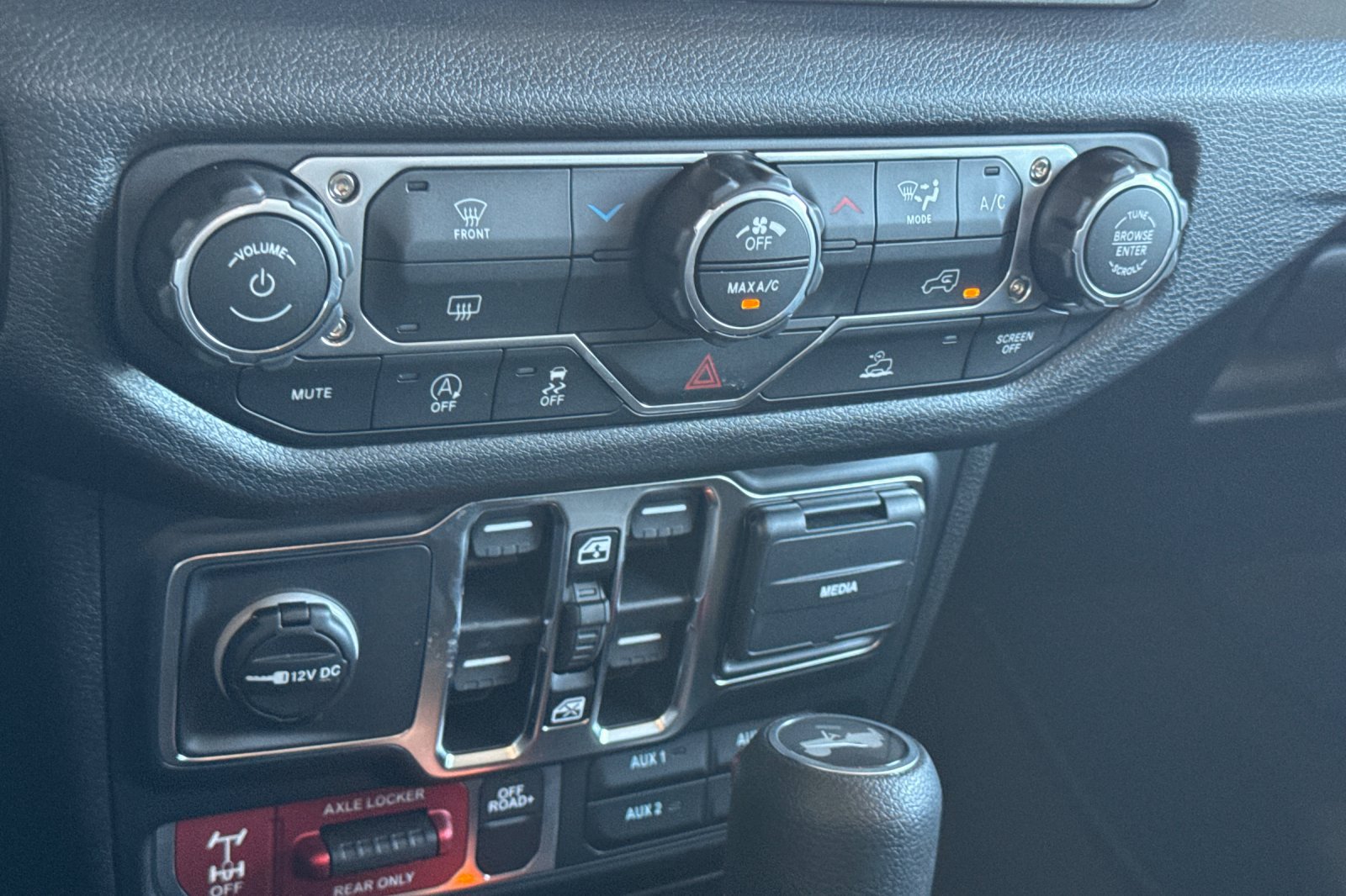 New 2026 Jeep Wrangler Unlimited Sport AWD/4WD image 18