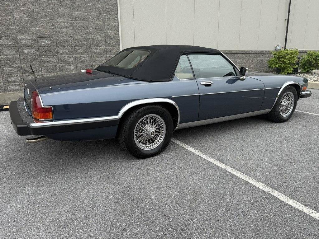 Used 1989 Jaguar XJS V12 Convertible RWD image 6