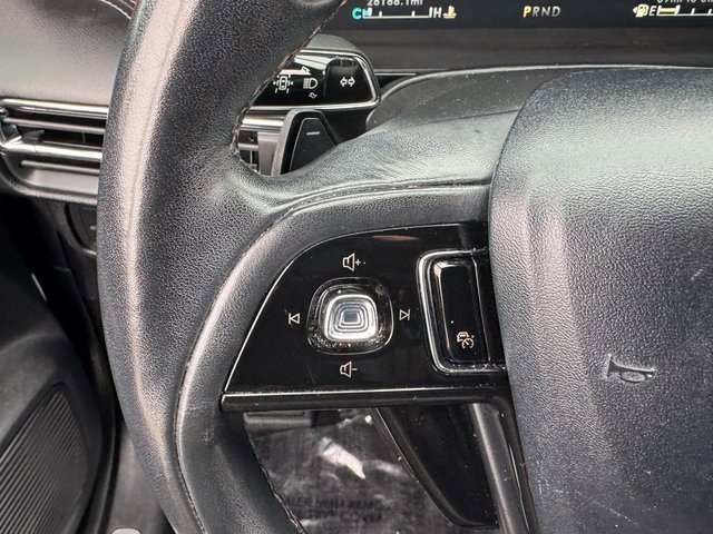 Used 2022 Lincoln Corsair Reserve w/ Equipment Group 201A image 22