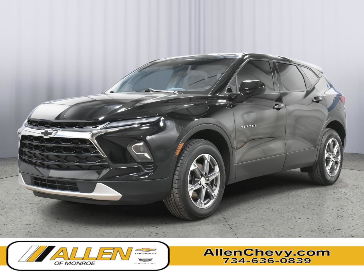 Used 2023 Chevrolet Blazer LT image 1