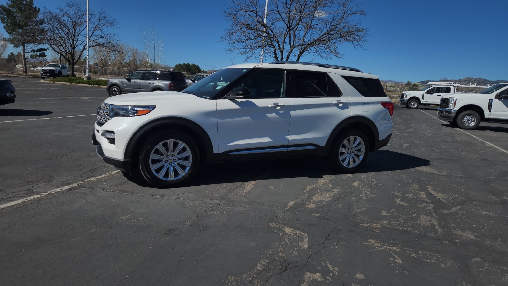 Certified 2023 Ford Explorer Limited w/ Limited Technology Package image 5