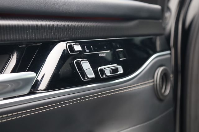 Used 2024 Jeep Grand Wagoneer L Series II w/ Quick Order Packagew 28T image 15