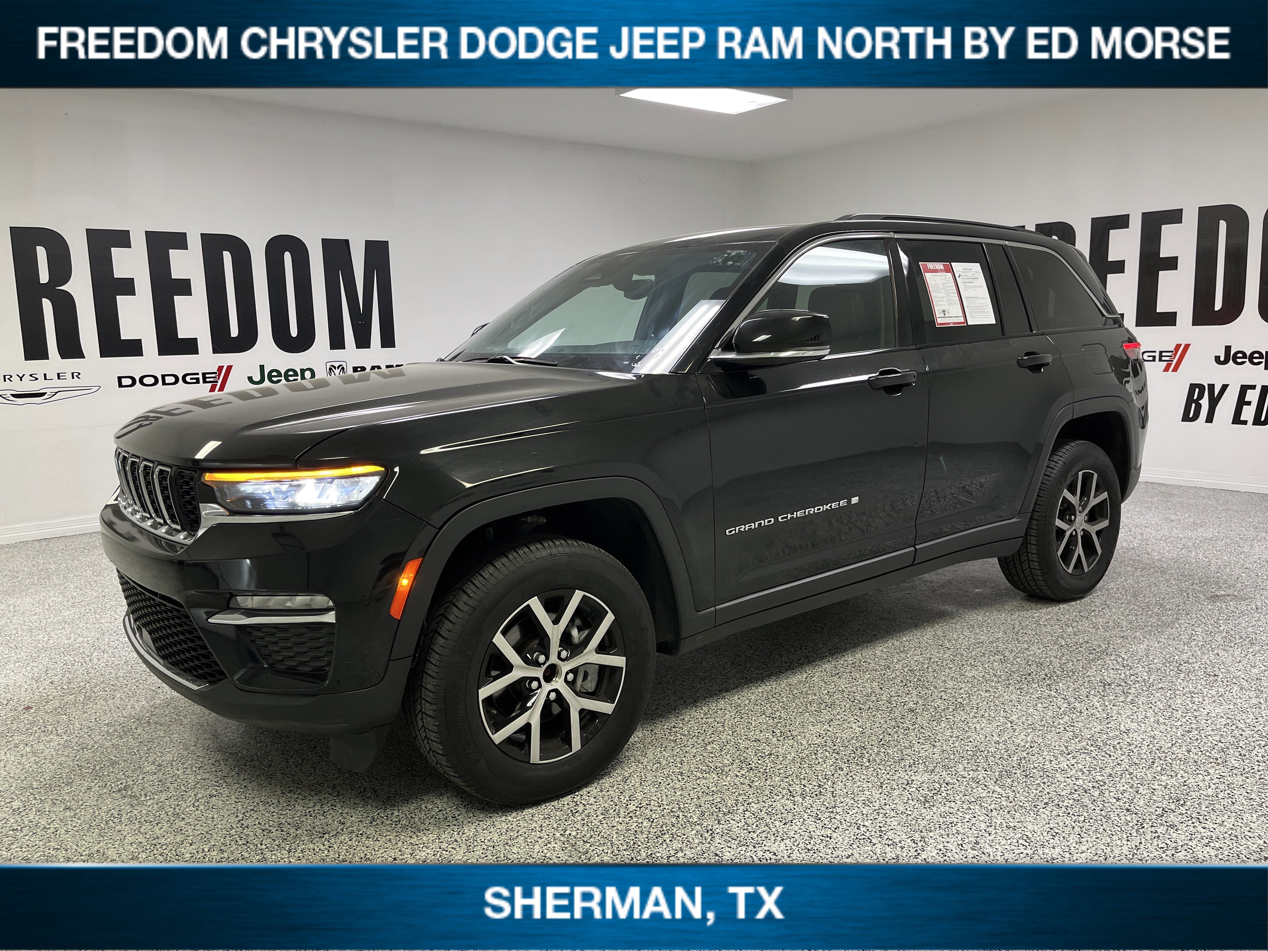 Used 2024 Jeep Grand Cherokee Limited image 1