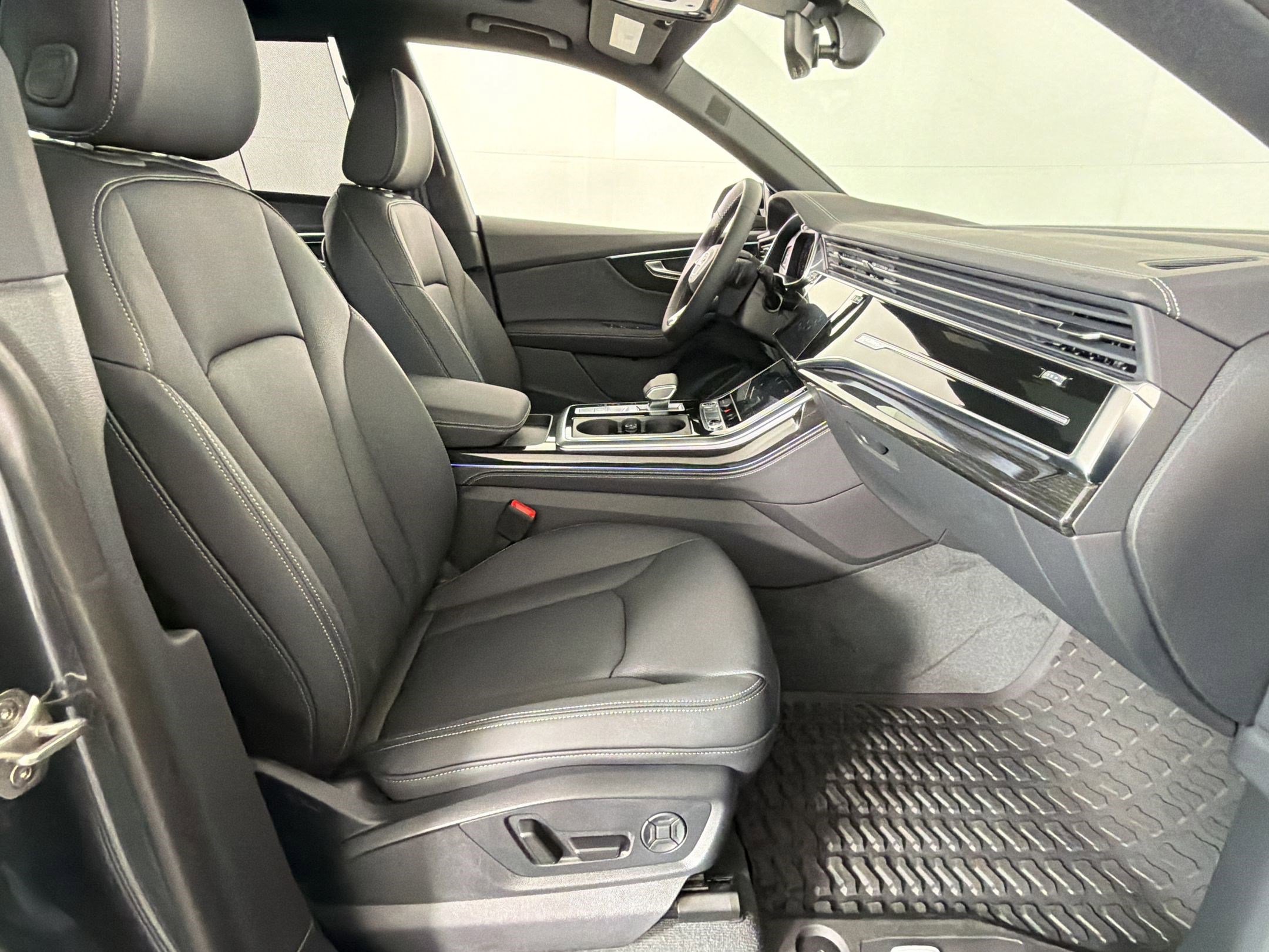 New 2026 Audi Q8 Premium Plus image 31