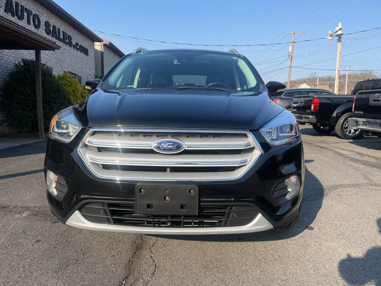 Used 2017 Ford Escape Titanium w/ Equipment Group 301A AWD/4WD image 3