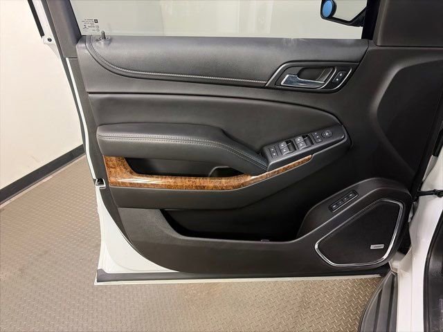 Used 2018 Chevrolet Tahoe Premier AWD/4WD image 14