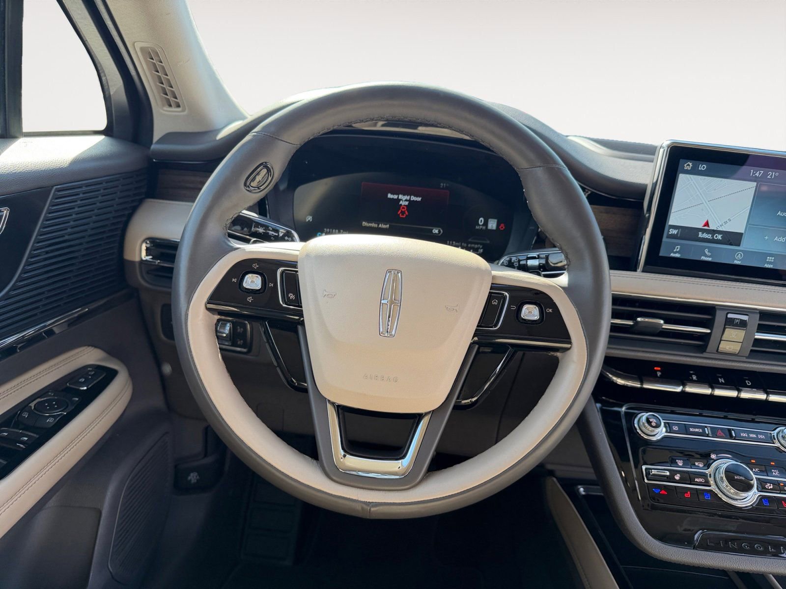 Certified 2022 Lincoln Corsair Reserve w/ Equipment Group 201A image 12