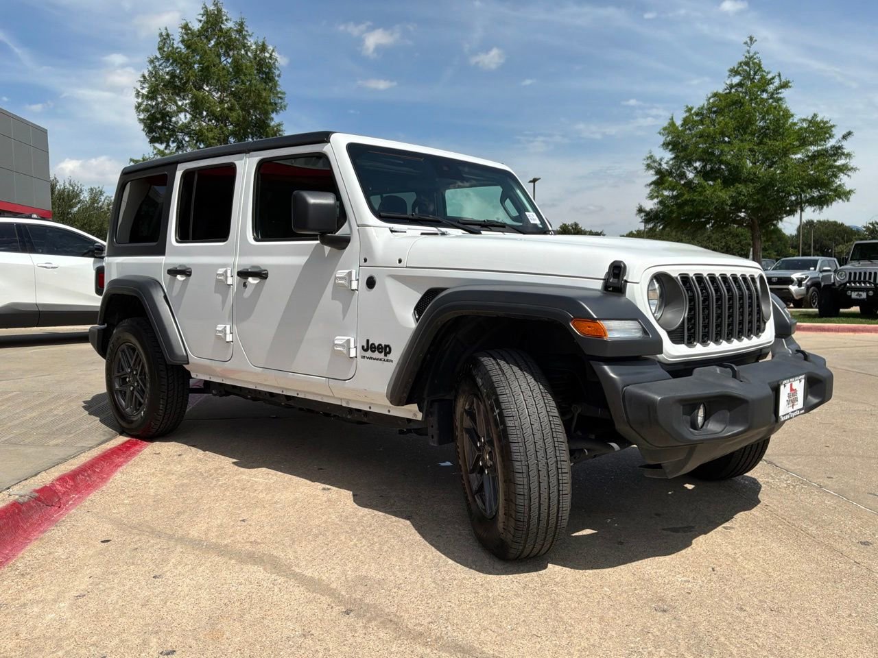 Used 2025 Jeep Wrangler Unlimited Sport AWD/4WD image 4