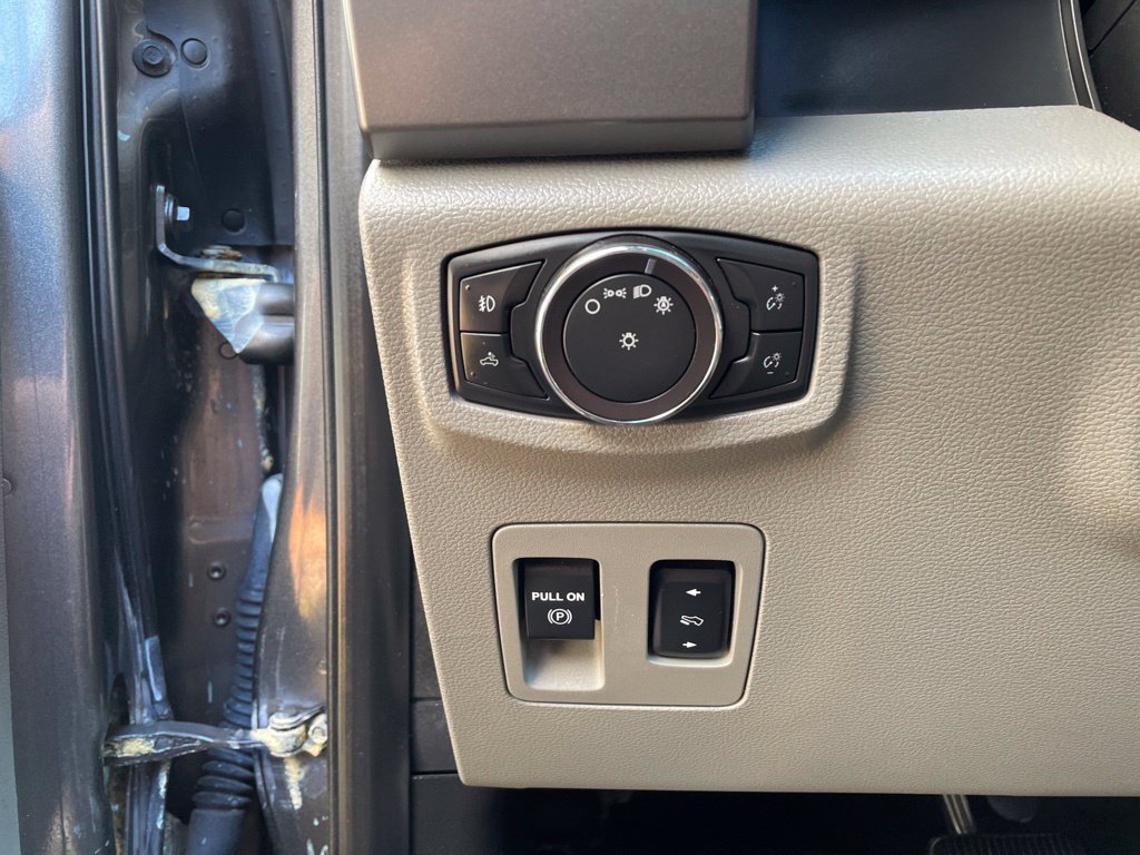 Certified 2018 Ford F150 XLT w/ Equipment Group 302A Luxury AWD/4WD image 16