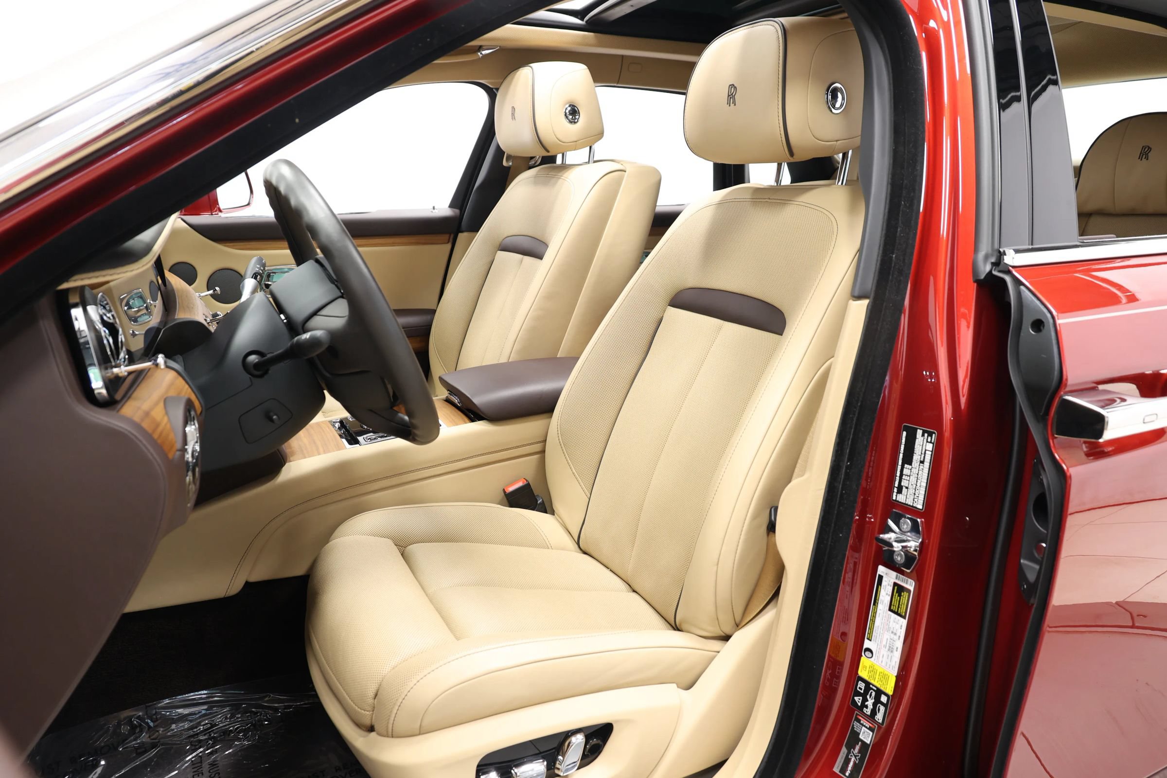 Used 2022 Rolls-Royce Ghost w/ Ghost Package AWD/4WD image 17