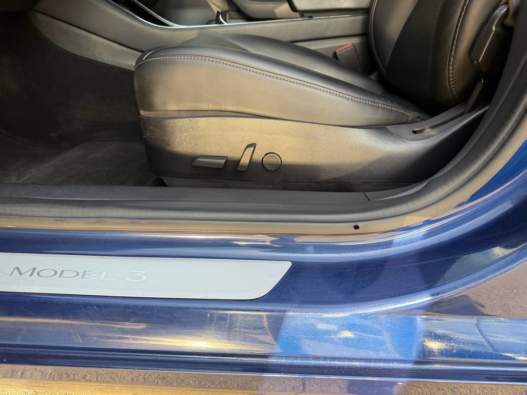 Used 2018 Tesla Model 3 Long Range AWD/4WD image 21