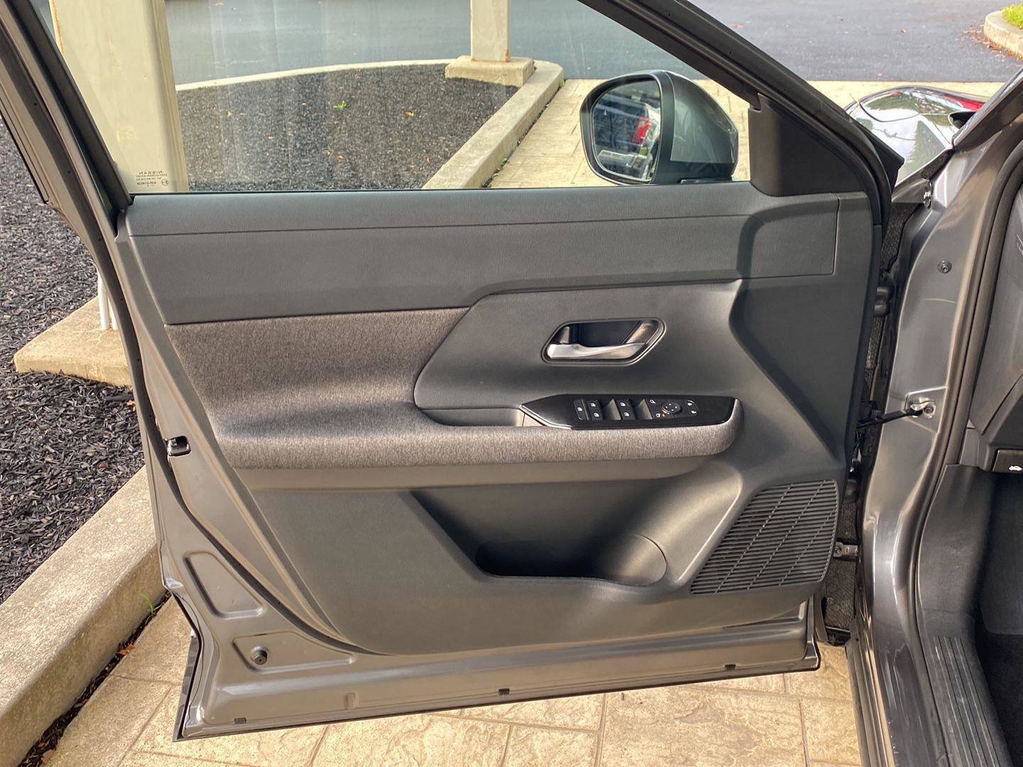 Certified 2025 Nissan Kicks SV AWD/4WD image 21