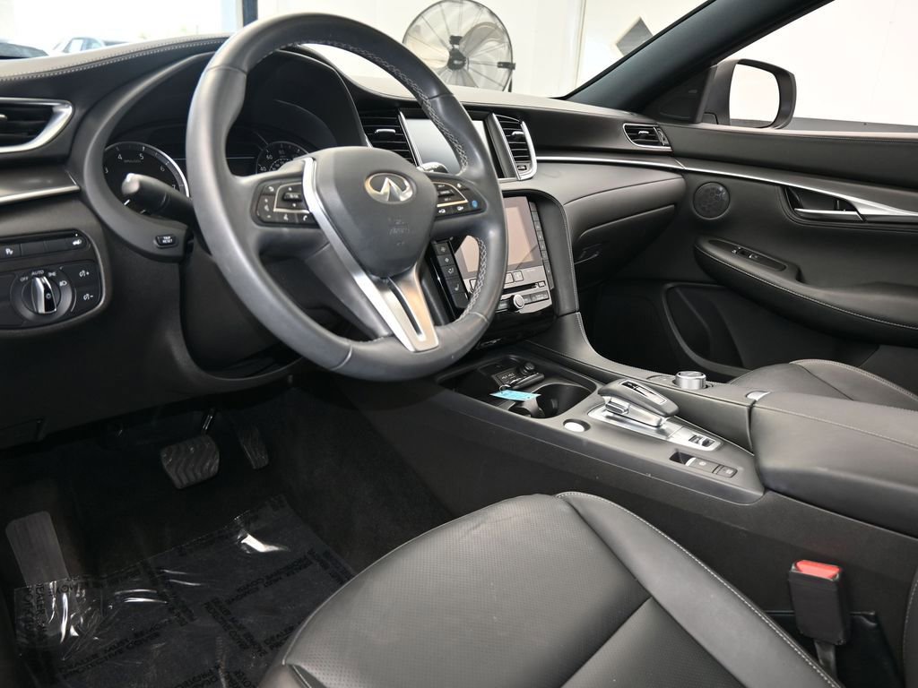 Used 2024 INFINITI QX55 Luxe w/ Cargo Package image 14