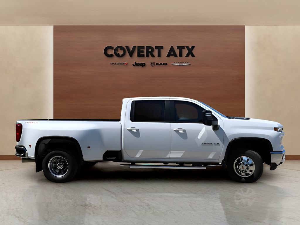 Used 2025 Chevrolet Silverado 3500 LT w/ Safety Package AWD/4WD image 6