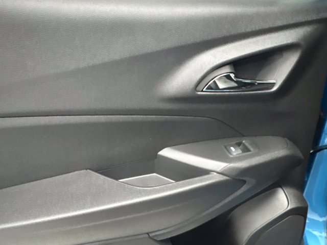 New 2026 Chevrolet Trax LS w/ LS Convenience Package FWD image 23