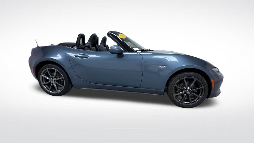 Used 2016 MAZDA MX-5 Miata Grand Touring RWD image 9