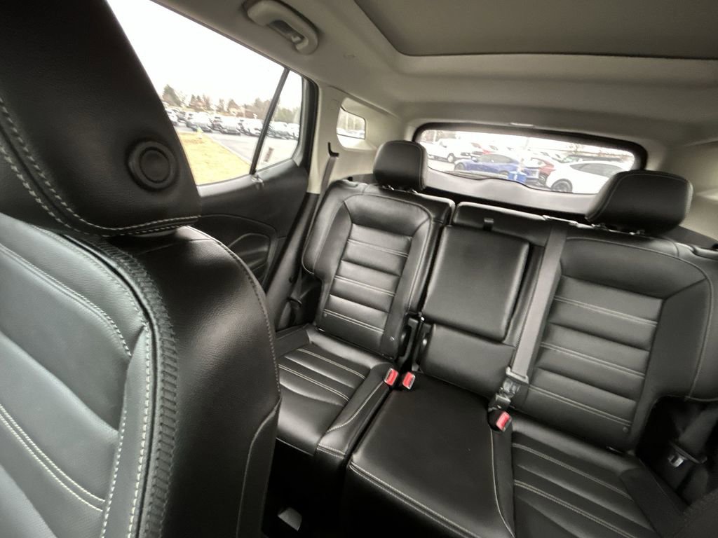 Used 2024 GMC Terrain Denali image 14