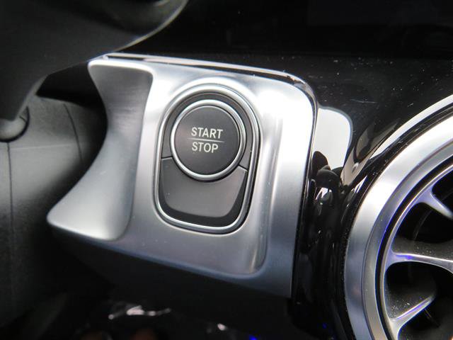 Used 2022 Mercedes-Benz EQB 350 4MATIC image 13