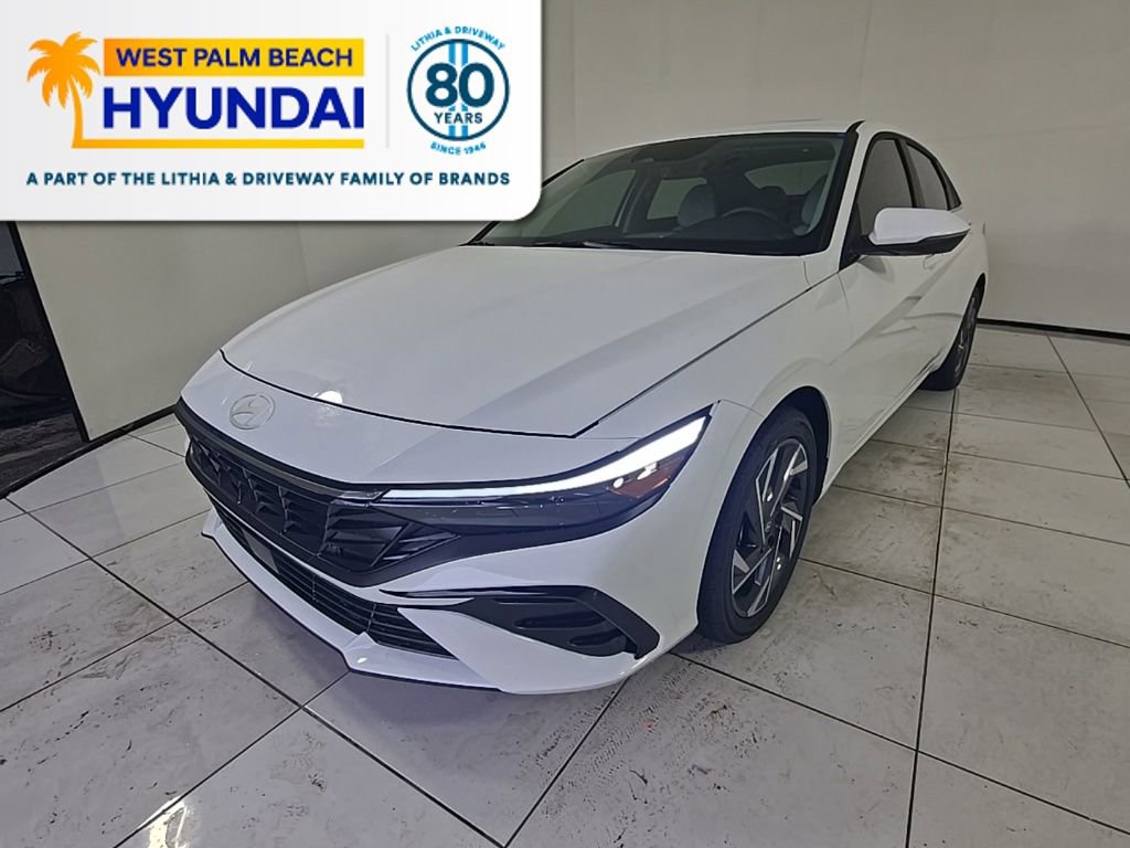 New 2026 Hyundai Elantra Limited FWD 360° Tour