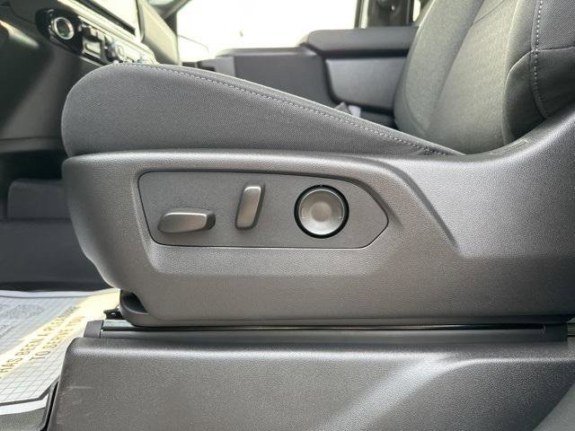 New 2026 GMC Sierra 1500 SLE image 14