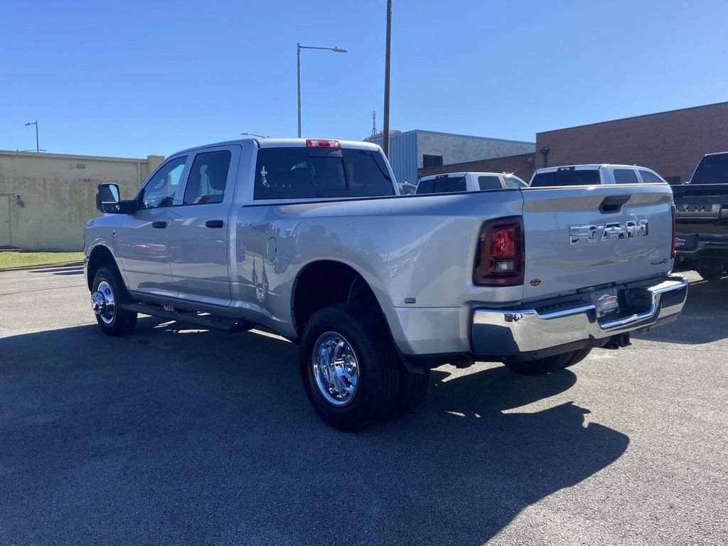 New 2026 RAM 3500 Tradesman image 4
