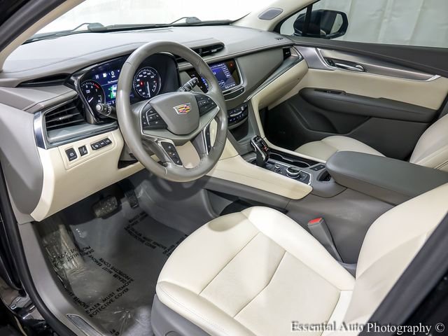 Certified 2023 Cadillac XT5 Premium Luxury w/ Technology Package AWD/4WD image 11