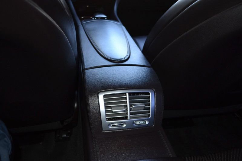 Used 2013 Mercedes-Benz CL 550 4MATIC image 31