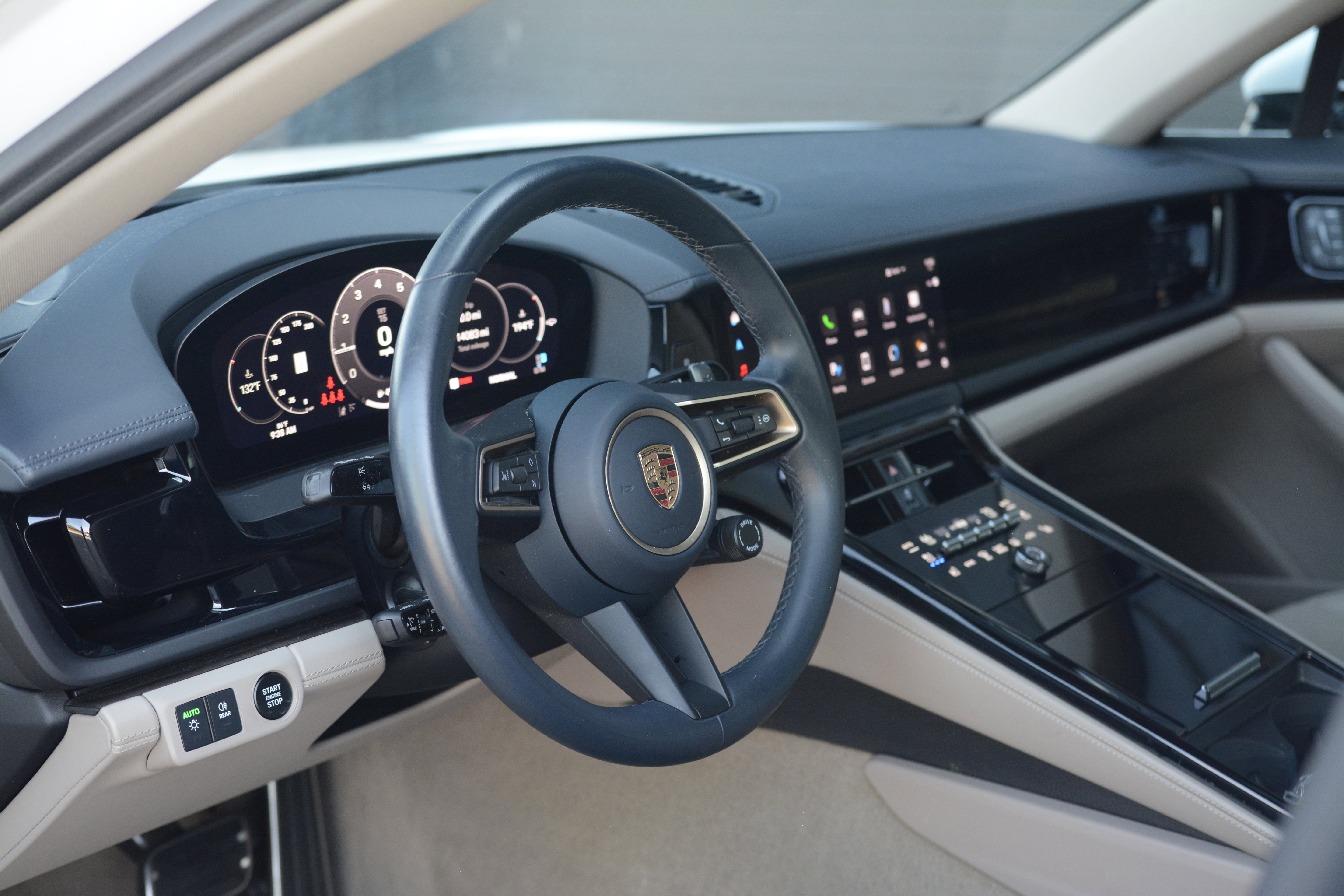 Certified 2024 Porsche Panamera 4 AWD/4WD image 4