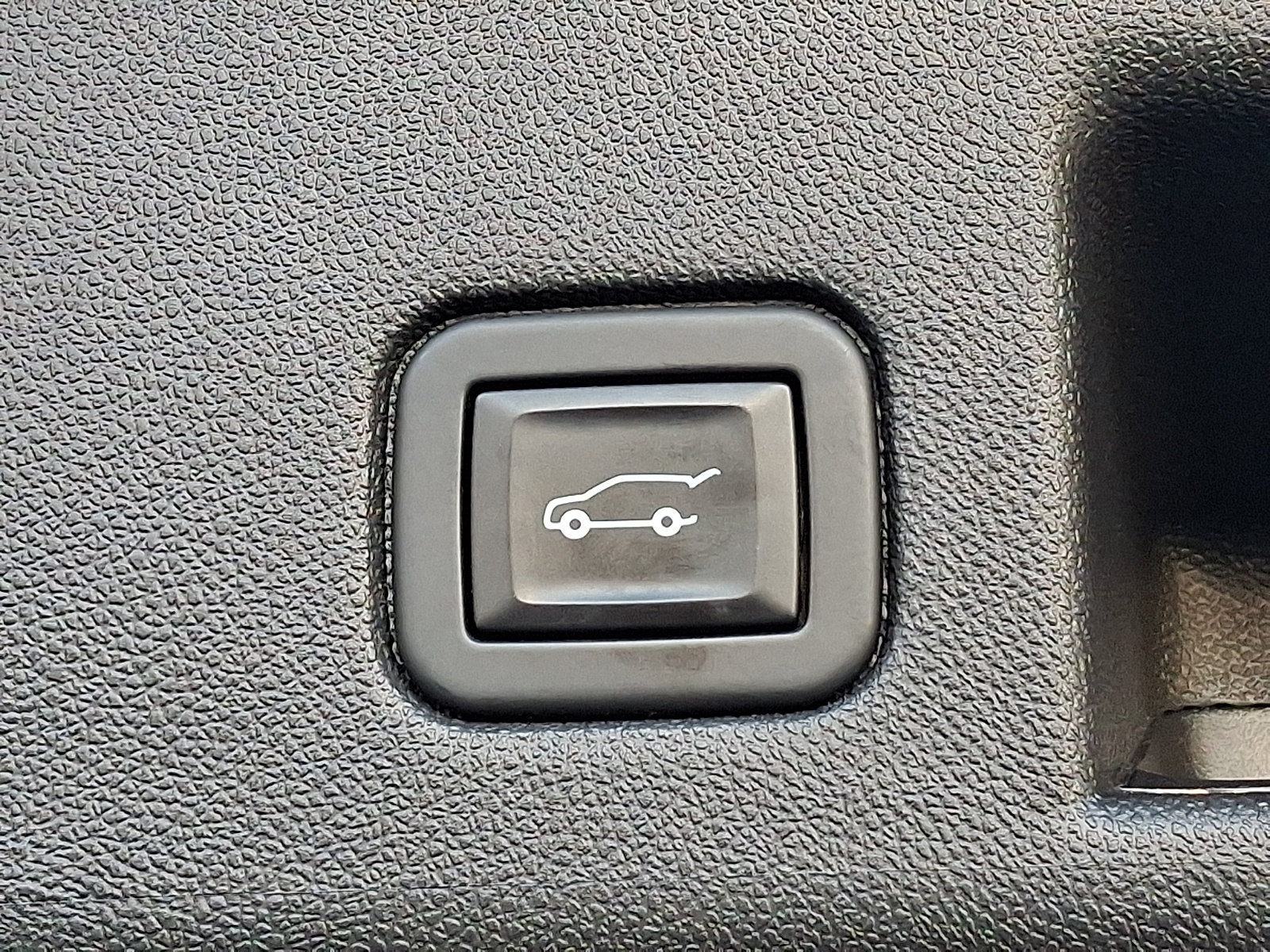 Used 2020 Chevrolet Equinox Premier AWD/4WD image 30