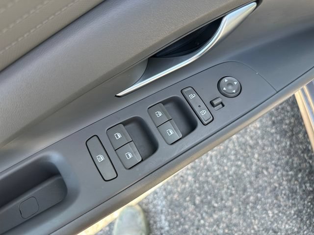 Used 2021 Hyundai Elantra SEL FWD image 19