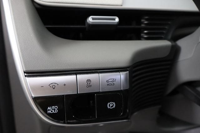Used 2024 Hyundai Ioniq 5 SEL RWD image 20