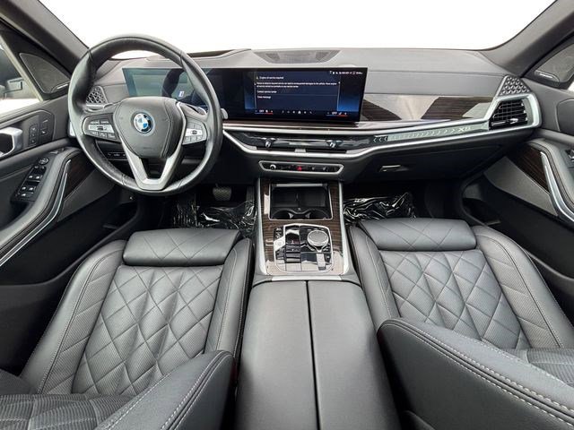 Used 2024 BMW X5 xDrive50e image 13