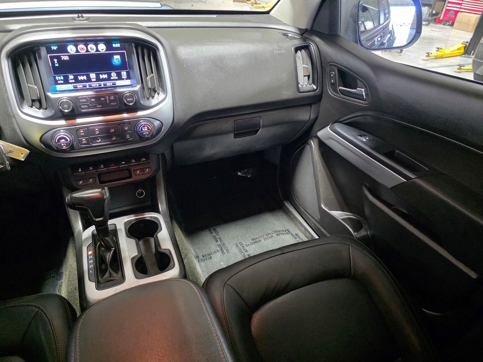 Used 2017 Chevrolet Colorado ZR2 image 18