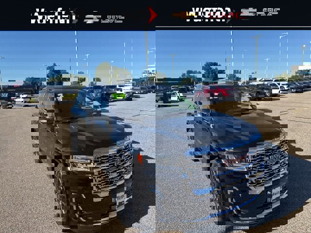 Certified 2023 GMC Acadia Denali w/ Black Diamond Edition