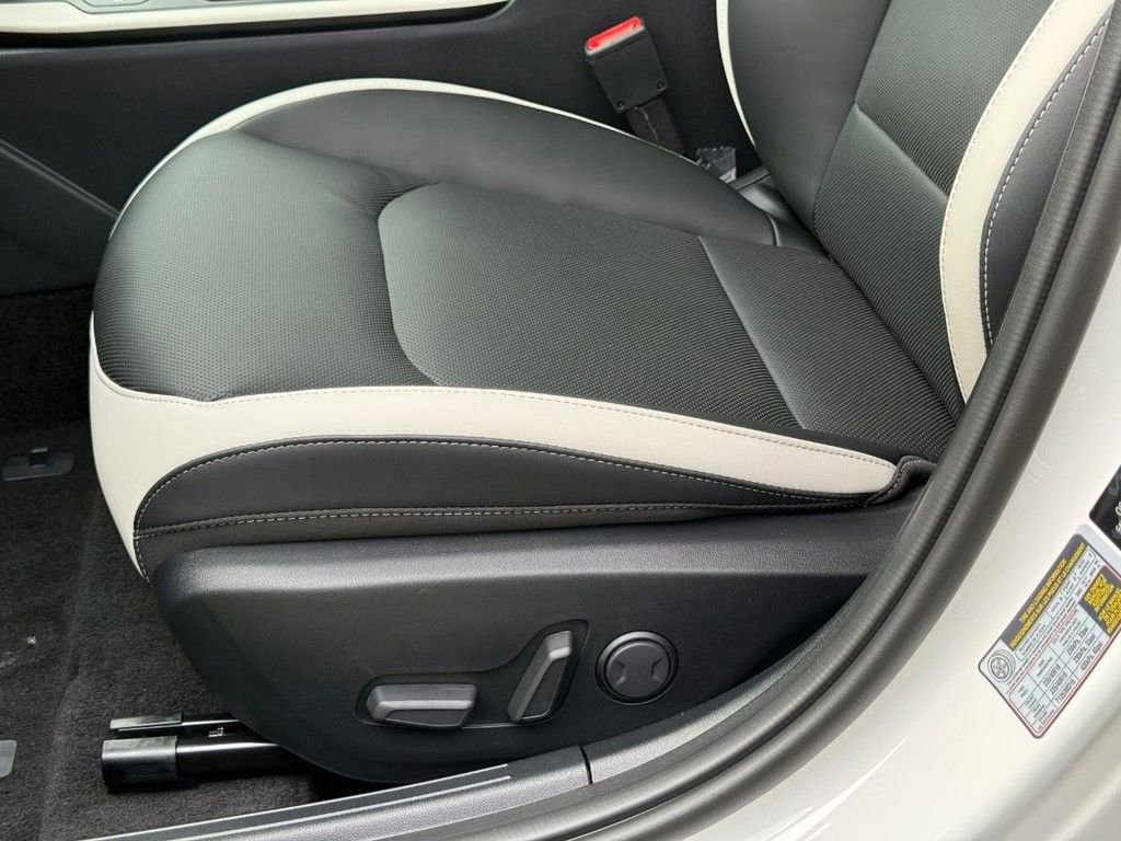 New 2025 Kia K4 GT-Line w/ GT-Line Premium Package image 21