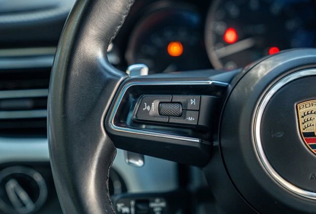 Used 2024 Porsche Macan T w/ Premium Plus Package image 27