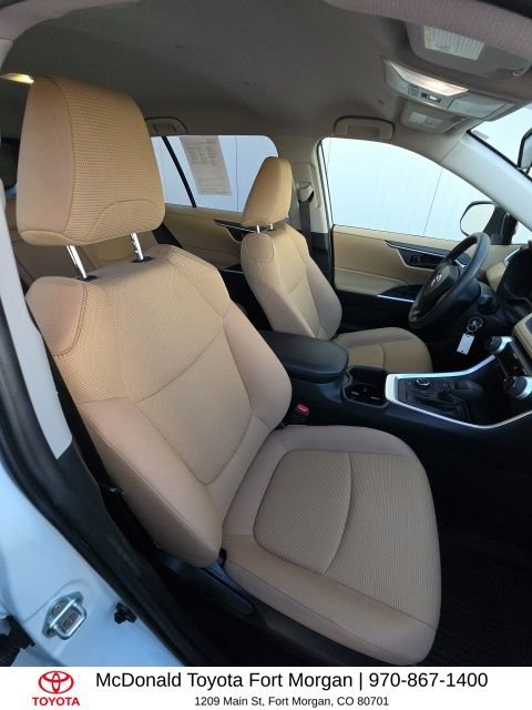 Used 2025 Toyota RAV4 LE image 22