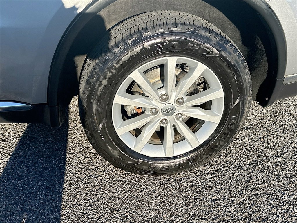 Used 2019 Dodge Durango SXT w/ 3rd Row Seating Group image 24