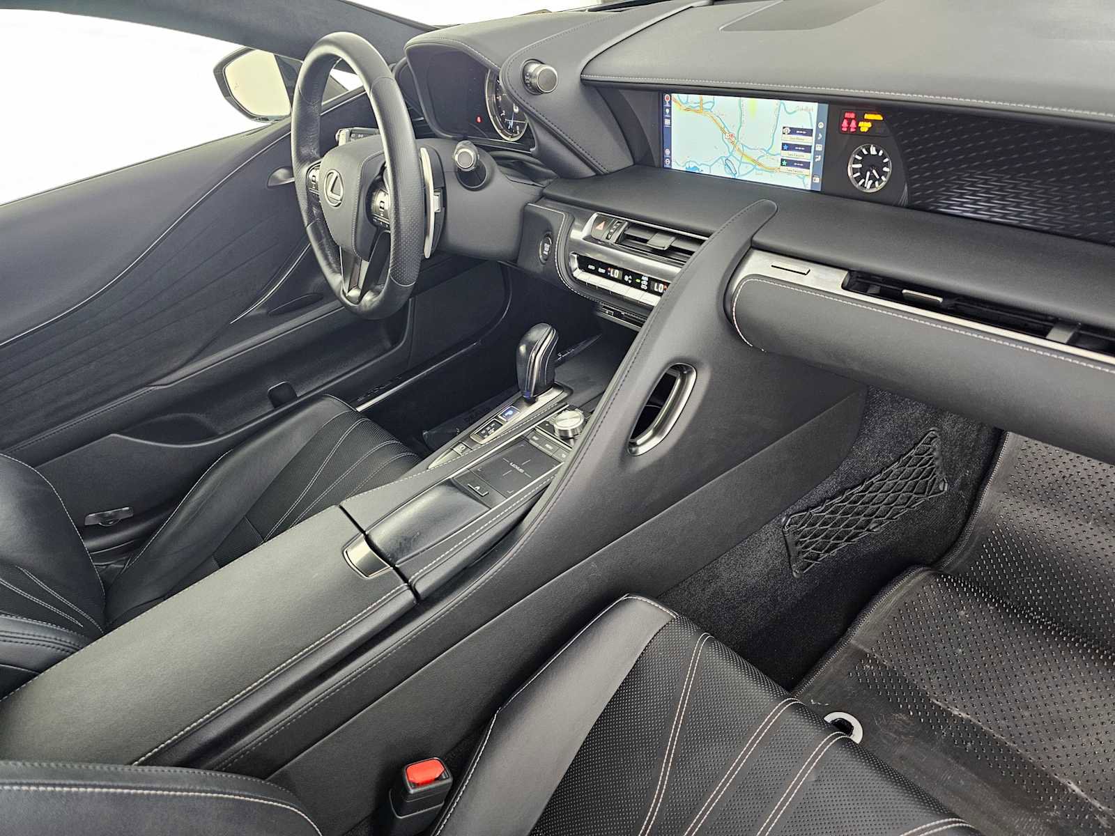 Used 2018 Lexus LC 500 Coupe w/ Touring Package image 11