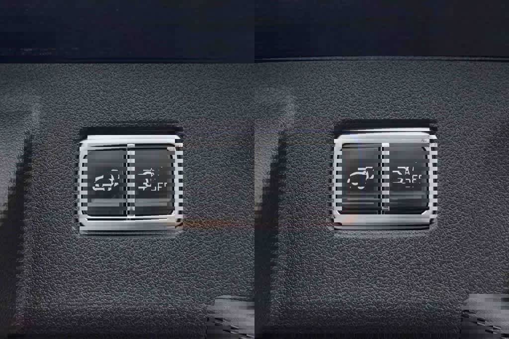 Certified 2024 Kia Sorento EX image 25