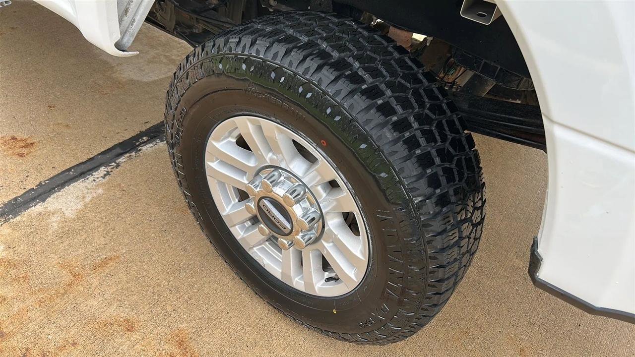 Used 2018 Ford F250 XLT w/ XLT Value Package image 11