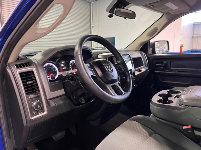 Used 2015 RAM 1500 Express RWD image 22