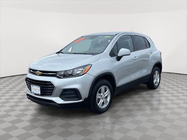 Used 2022 Chevrolet Trax LS w/ Tint and Cruise Package image 3