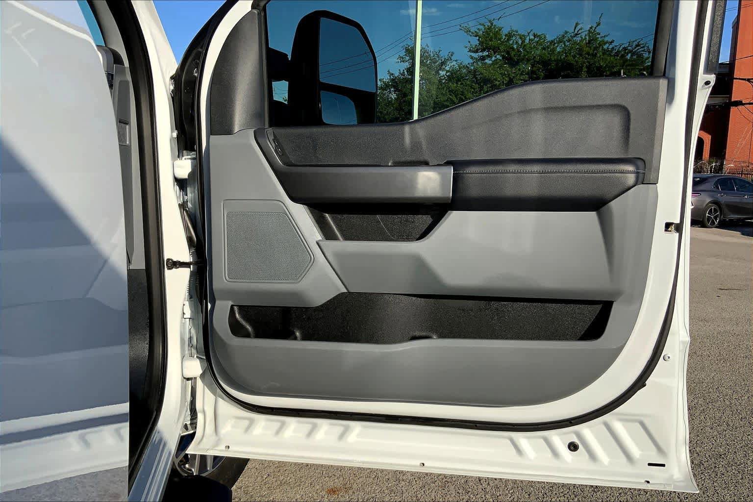 Used 2025 Ford F250 XL w/ STX Appearance Package AWD/4WD image 23