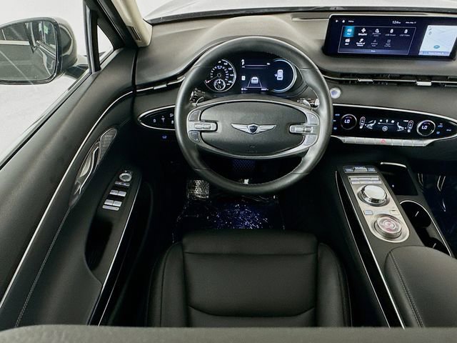 Used 2025 Genesis GV70 2.5T AWD/4WD image 22