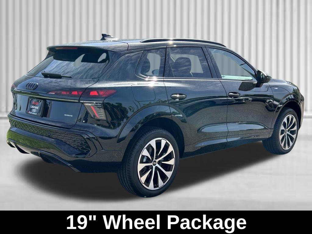 New 2026 Audi Q3 quattro 2.0T AWD/4WD image 4